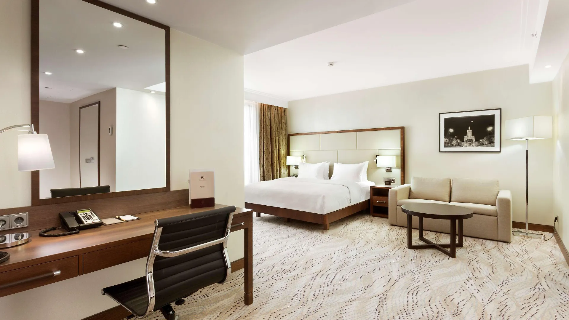 Doubletree By Hilton Hotel & Conference Centre Warszawa 4*,  Polen