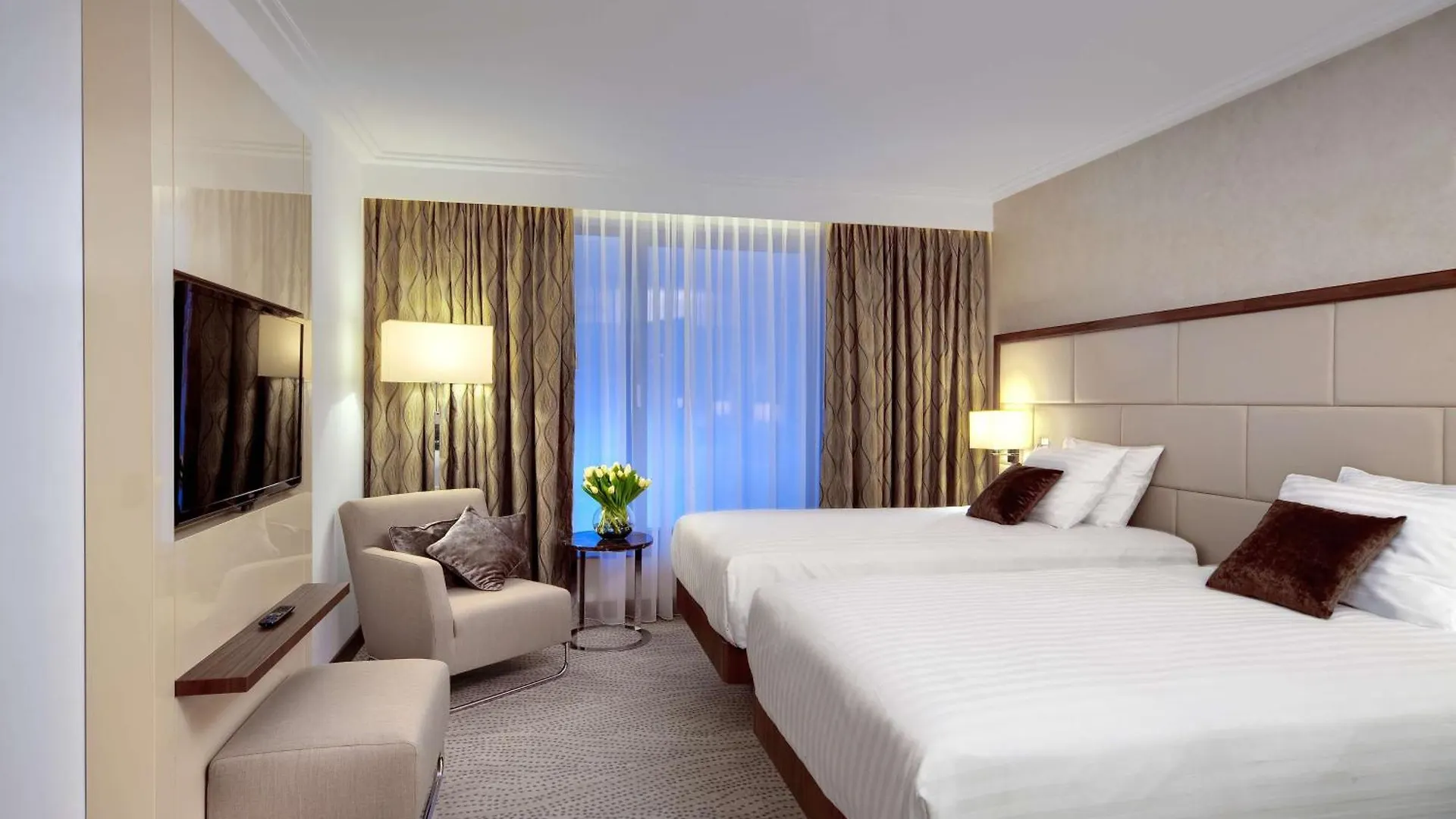 Doubletree By Hilton Hotel & Conference Centre Warszawa