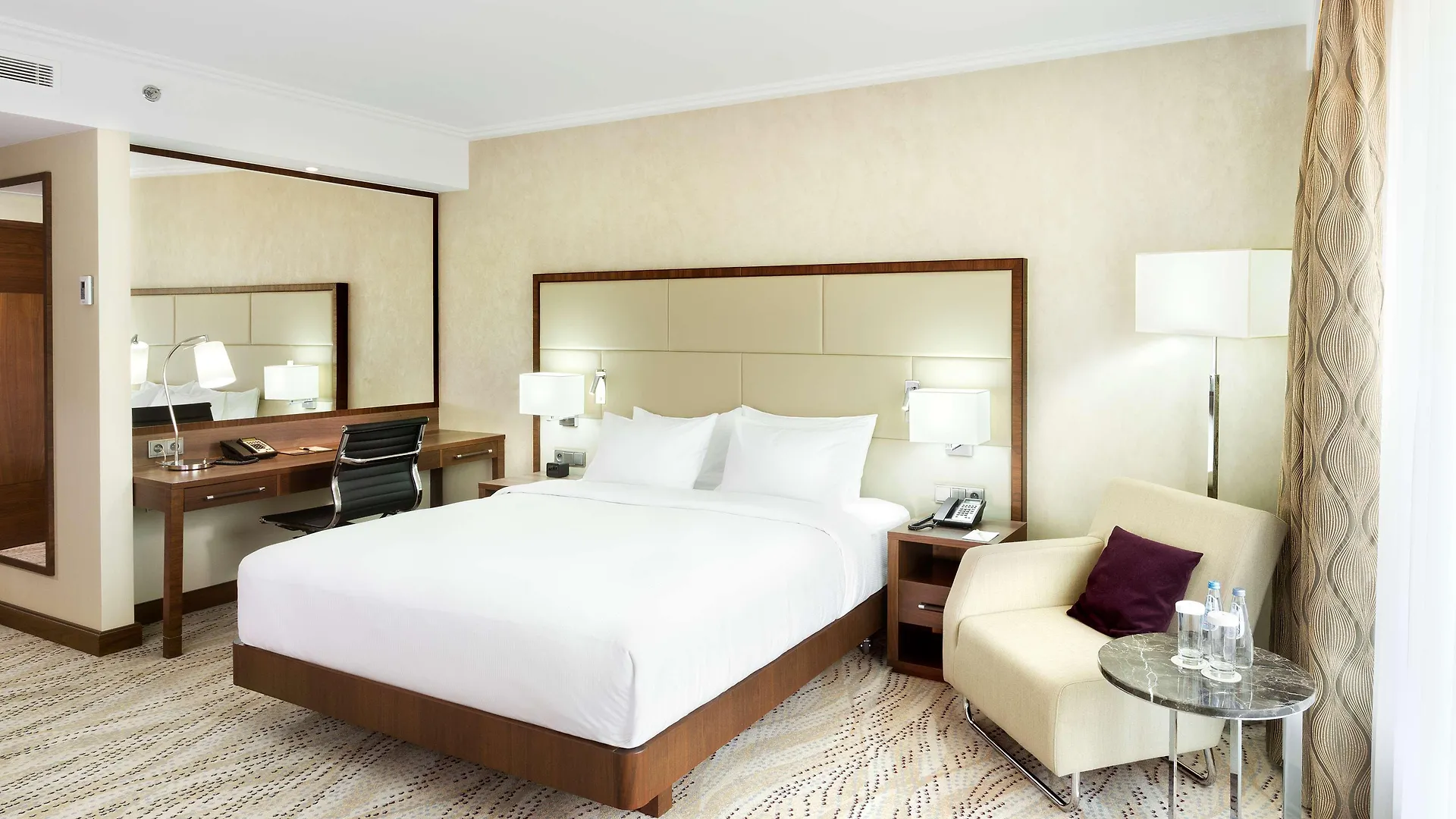 Doubletree By Hilton Hotel & Conference Centre Warsaw 4*,  Poland