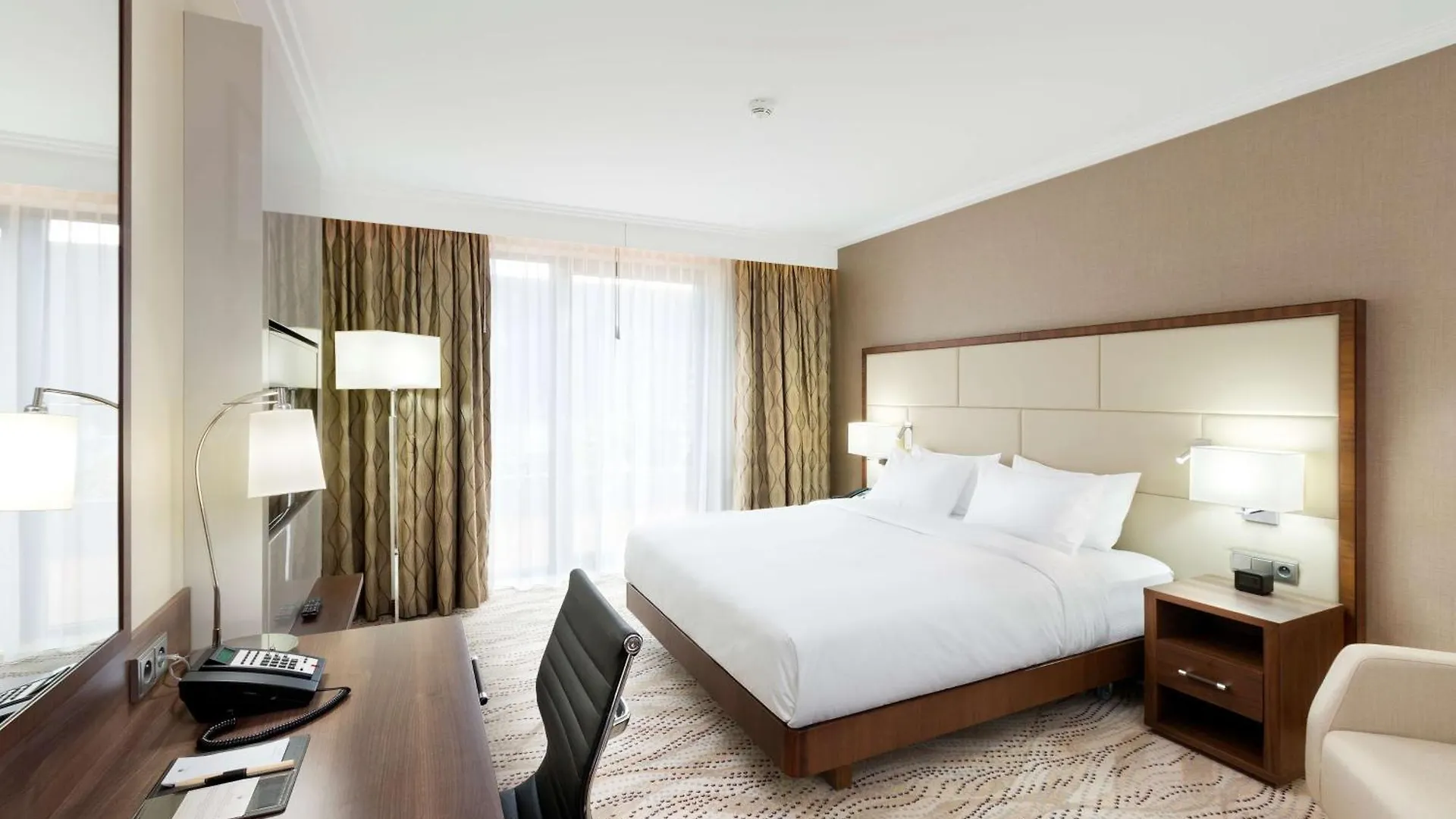 Doubletree By Hilton Hotel & Conference Centre Warsaw