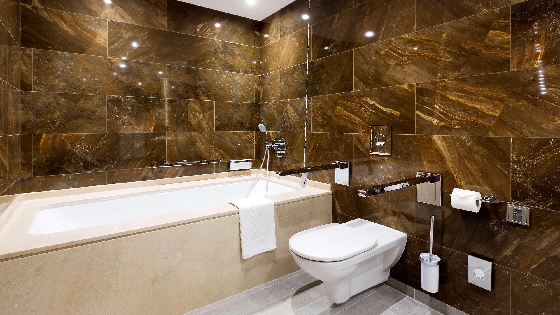 Doubletree By Hilton Hotel & Conference Centre Warsaw 4*,